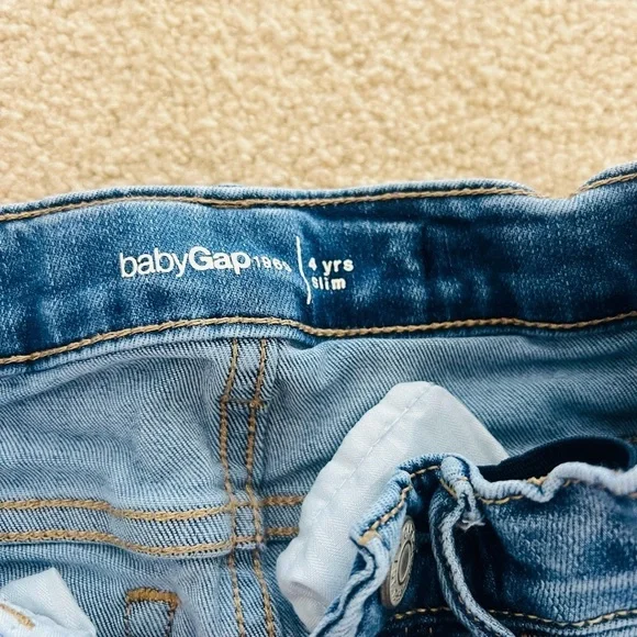 Lot girl size 4 and 5 jeggings from Lucky Brand, Old Nvy and Gap great condition - Picture 5 of 6